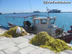 [P15] Se-ntorc vapoarele din departari in portul din Zante-town » foto by dorgo
 - 
<span class="allrVoted glyphicon glyphicon-heart hidden" id="av620241"></span>
<a class="m-l-10 hidden" id="sv620241" onclick="voting_Foto_DelVot(,620241,872)" role="button">șterge vot <span class="glyphicon glyphicon-remove"></span></a>
<a id="v9620241" class=" c-red"  onclick="voting_Foto_SetVot(620241)" role="button"><span class="glyphicon glyphicon-heart-empty"></span> <b>LIKE</b> = Votează poza</a> <img class="hidden"  id="f620241W9" src="/imagini/loader.gif" border="0" /><span class="AjErrMes hidden" id="e620241ErM"></span>