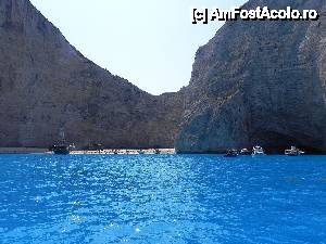 [P28] Navagio » foto by Liaa*
 - 
<span class="allrVoted glyphicon glyphicon-heart hidden" id="av394705"></span>
<a class="m-l-10 hidden" id="sv394705" onclick="voting_Foto_DelVot(,394705,872)" role="button">șterge vot <span class="glyphicon glyphicon-remove"></span></a>
<a id="v9394705" class=" c-red"  onclick="voting_Foto_SetVot(394705)" role="button"><span class="glyphicon glyphicon-heart-empty"></span> <b>LIKE</b> = Votează poza</a> <img class="hidden"  id="f394705W9" src="/imagini/loader.gif" border="0" /><span class="AjErrMes hidden" id="e394705ErM"></span>