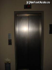 [P03] Dusmanul public nr 1 in acest hotel » foto by ionescunic
 - 
<span class="allrVoted glyphicon glyphicon-heart hidden" id="av82025"></span>
<a class="m-l-10 hidden" id="sv82025" onclick="voting_Foto_DelVot(,82025,881)" role="button">șterge vot <span class="glyphicon glyphicon-remove"></span></a>
<a id="v982025" class=" c-red"  onclick="voting_Foto_SetVot(82025)" role="button"><span class="glyphicon glyphicon-heart-empty"></span> <b>LIKE</b> = Votează poza</a> <img class="hidden"  id="f82025W9" src="/imagini/loader.gif" border="0" /><span class="AjErrMes hidden" id="e82025ErM"></span>