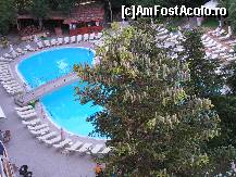 [P33] Piscina , observati coniferele din dreapta » foto by ionescunic
 - 
<span class="allrVoted glyphicon glyphicon-heart hidden" id="av82055"></span>
<a class="m-l-10 hidden" id="sv82055" onclick="voting_Foto_DelVot(,82055,881)" role="button">șterge vot <span class="glyphicon glyphicon-remove"></span></a>
<a id="v982055" class=" c-red"  onclick="voting_Foto_SetVot(82055)" role="button"><span class="glyphicon glyphicon-heart-empty"></span> <b>LIKE</b> = Votează poza</a> <img class="hidden"  id="f82055W9" src="/imagini/loader.gif" border="0" /><span class="AjErrMes hidden" id="e82055ErM"></span>