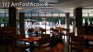 [P16] Vedere din restaurant spre piscina » foto by johnnybegoode
 - 
<span class="allrVoted glyphicon glyphicon-heart hidden" id="av767613"></span>
<a class="m-l-10 hidden" id="sv767613" onclick="voting_Foto_DelVot(,767613,881)" role="button">șterge vot <span class="glyphicon glyphicon-remove"></span></a>
<a id="v9767613" class=" c-red"  onclick="voting_Foto_SetVot(767613)" role="button"><span class="glyphicon glyphicon-heart-empty"></span> <b>LIKE</b> = Votează poza</a> <img class="hidden"  id="f767613W9" src="/imagini/loader.gif" border="0" /><span class="AjErrMes hidden" id="e767613ErM"></span>