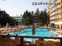 [P02] un pic aglomerata piscina la cati eram cazati dar multi mergeau si la mare. loc pentru balaceala este suficienta dar eu care vroiam sa inot intram cand era mai libera. suficient de mare piscina chiar daca la prima impresie pare mai mica » foto by susu
 - 
<span class="allrVoted glyphicon glyphicon-heart hidden" id="av113906"></span>
<a class="m-l-10 hidden" id="sv113906" onclick="voting_Foto_DelVot(,113906,881)" role="button">șterge vot <span class="glyphicon glyphicon-remove"></span></a>
<a id="v9113906" class=" c-red"  onclick="voting_Foto_SetVot(113906)" role="button"><span class="glyphicon glyphicon-heart-empty"></span> <b>LIKE</b> = Votează poza</a> <img class="hidden"  id="f113906W9" src="/imagini/loader.gif" border="0" /><span class="AjErrMes hidden" id="e113906ErM"></span>
