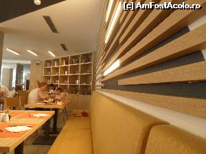 [P48] Finisajele din restaurantul principal.  » foto by andreieu
 - 
<span class="allrVoted glyphicon glyphicon-heart hidden" id="av658992"></span>
<a class="m-l-10 hidden" id="sv658992" onclick="voting_Foto_DelVot(,658992,881)" role="button">șterge vot <span class="glyphicon glyphicon-remove"></span></a>
<a id="v9658992" class=" c-red"  onclick="voting_Foto_SetVot(658992)" role="button"><span class="glyphicon glyphicon-heart-empty"></span> <b>LIKE</b> = Votează poza</a> <img class="hidden"  id="f658992W9" src="/imagini/loader.gif" border="0" /><span class="AjErrMes hidden" id="e658992ErM"></span>