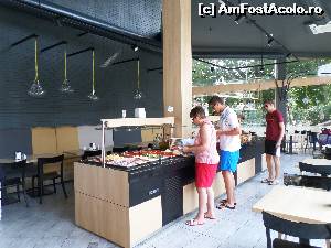 [P49] Bbq restaurant.  » foto by andreieu
 - 
<span class="allrVoted glyphicon glyphicon-heart hidden" id="av658993"></span>
<a class="m-l-10 hidden" id="sv658993" onclick="voting_Foto_DelVot(,658993,881)" role="button">șterge vot <span class="glyphicon glyphicon-remove"></span></a>
<a id="v9658993" class=" c-red"  onclick="voting_Foto_SetVot(658993)" role="button"><span class="glyphicon glyphicon-heart-empty"></span> <b>LIKE</b> = Votează poza</a> <img class="hidden"  id="f658993W9" src="/imagini/loader.gif" border="0" /><span class="AjErrMes hidden" id="e658993ErM"></span>