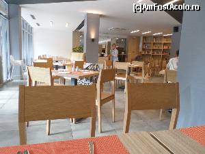 [P05] Din restaurant.  » foto by andreieu
 - 
<span class="allrVoted glyphicon glyphicon-heart hidden" id="av657397"></span>
<a class="m-l-10 hidden" id="sv657397" onclick="voting_Foto_DelVot(,657397,881)" role="button">șterge vot <span class="glyphicon glyphicon-remove"></span></a>
<a id="v9657397" class=" c-red"  onclick="voting_Foto_SetVot(657397)" role="button"><span class="glyphicon glyphicon-heart-empty"></span> <b>LIKE</b> = Votează poza</a> <img class="hidden"  id="f657397W9" src="/imagini/loader.gif" border="0" /><span class="AjErrMes hidden" id="e657397ErM"></span>
