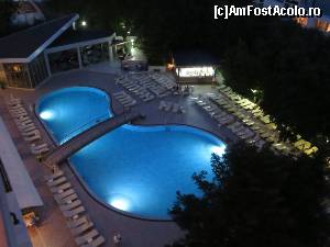 [P13] Piscina noaptea » foto by tata123 🔱
 - 
<span class="allrVoted glyphicon glyphicon-heart hidden" id="av553477"></span>
<a class="m-l-10 hidden" id="sv553477" onclick="voting_Foto_DelVot(,553477,881)" role="button">șterge vot <span class="glyphicon glyphicon-remove"></span></a>
<a id="v9553477" class=" c-red"  onclick="voting_Foto_SetVot(553477)" role="button"><span class="glyphicon glyphicon-heart-empty"></span> <b>LIKE</b> = Votează poza</a> <img class="hidden"  id="f553477W9" src="/imagini/loader.gif" border="0" /><span class="AjErrMes hidden" id="e553477ErM"></span>