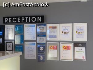 [P02] Aprecieri afișate la Recepție.  » foto by tata123 🔱
 - 
<span class="allrVoted glyphicon glyphicon-heart hidden" id="av871135"></span>
<a class="m-l-10 hidden" id="sv871135" onclick="voting_Foto_DelVot(,871135,881)" role="button">șterge vot <span class="glyphicon glyphicon-remove"></span></a>
<a id="v9871135" class=" c-red"  onclick="voting_Foto_SetVot(871135)" role="button"><span class="glyphicon glyphicon-heart-empty"></span> <b>LIKE</b> = Votează poza</a> <img class="hidden"  id="f871135W9" src="/imagini/loader.gif" border="0" /><span class="AjErrMes hidden" id="e871135ErM"></span>