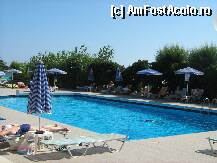 [P02] Piscina hotelului » foto by elena.elena
 - 
<span class="allrVoted glyphicon glyphicon-heart hidden" id="av1744"></span>
<a class="m-l-10 hidden" id="sv1744" onclick="voting_Foto_DelVot(,1744,883)" role="button">șterge vot <span class="glyphicon glyphicon-remove"></span></a>
<a id="v91744" class=" c-red"  onclick="voting_Foto_SetVot(1744)" role="button"><span class="glyphicon glyphicon-heart-empty"></span> <b>LIKE</b> = Votează poza</a> <img class="hidden"  id="f1744W9" src="/imagini/loader.gif" border="0" /><span class="AjErrMes hidden" id="e1744ErM"></span>