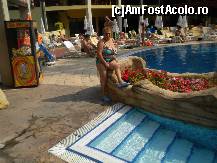 [P10] mama la piscina exterioara de la bolero » foto by coco codruta
 - 
<span class="allrVoted glyphicon glyphicon-heart hidden" id="av299553"></span>
<a class="m-l-10 hidden" id="sv299553" onclick="voting_Foto_DelVot(,299553,886)" role="button">șterge vot <span class="glyphicon glyphicon-remove"></span></a>
<a id="v9299553" class=" c-red"  onclick="voting_Foto_SetVot(299553)" role="button"><span class="glyphicon glyphicon-heart-empty"></span> <b>LIKE</b> = Votează poza</a> <img class="hidden"  id="f299553W9" src="/imagini/loader.gif" border="0" /><span class="AjErrMes hidden" id="e299553ErM"></span>