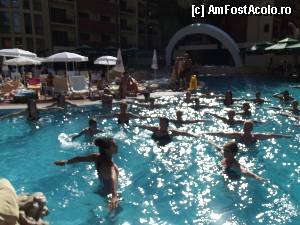 [P14] activitati la piscina » foto by mt314
 - 
<span class="allrVoted glyphicon glyphicon-heart hidden" id="av364552"></span>
<a class="m-l-10 hidden" id="sv364552" onclick="voting_Foto_DelVot(,364552,886)" role="button">șterge vot <span class="glyphicon glyphicon-remove"></span></a>
<a id="v9364552" class=" c-red"  onclick="voting_Foto_SetVot(364552)" role="button"><span class="glyphicon glyphicon-heart-empty"></span> <b>LIKE</b> = Votează poza</a> <img class="hidden"  id="f364552W9" src="/imagini/loader.gif" border="0" /><span class="AjErrMes hidden" id="e364552ErM"></span>