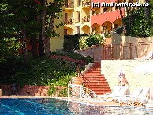 [P27] panta pe care coboram la piscina » foto by cmari67
 - 
<span class="allrVoted glyphicon glyphicon-heart hidden" id="av537602"></span>
<a class="m-l-10 hidden" id="sv537602" onclick="voting_Foto_DelVot(,537602,886)" role="button">șterge vot <span class="glyphicon glyphicon-remove"></span></a>
<a id="v9537602" class=" c-red"  onclick="voting_Foto_SetVot(537602)" role="button"><span class="glyphicon glyphicon-heart-empty"></span> <b>LIKE</b> = Votează poza</a> <img class="hidden"  id="f537602W9" src="/imagini/loader.gif" border="0" /><span class="AjErrMes hidden" id="e537602ErM"></span>