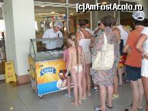 [P80] la ora 16 se servea inghetata la cornet » foto by georgiana
 - 
<span class="allrVoted glyphicon glyphicon-heart hidden" id="av81238"></span>
<a class="m-l-10 hidden" id="sv81238" onclick="voting_Foto_DelVot(,81238,89)" role="button">șterge vot <span class="glyphicon glyphicon-remove"></span></a>
<a id="v981238" class=" c-red"  onclick="voting_Foto_SetVot(81238)" role="button"><span class="glyphicon glyphicon-heart-empty"></span> <b>LIKE</b> = Votează poza</a> <img class="hidden"  id="f81238W9" src="/imagini/loader.gif" border="0" /><span class="AjErrMes hidden" id="e81238ErM"></span>