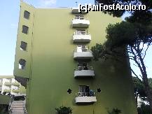 [P99] Hotelul avea 5 etaje. » foto by georgiana
 - 
<span class="allrVoted glyphicon glyphicon-heart hidden" id="av81257"></span>
<a class="m-l-10 hidden" id="sv81257" onclick="voting_Foto_DelVot(,81257,89)" role="button">șterge vot <span class="glyphicon glyphicon-remove"></span></a>
<a id="v981257" class=" c-red"  onclick="voting_Foto_SetVot(81257)" role="button"><span class="glyphicon glyphicon-heart-empty"></span> <b>LIKE</b> = Votează poza</a> <img class="hidden"  id="f81257W9" src="/imagini/loader.gif" border="0" /><span class="AjErrMes hidden" id="e81257ErM"></span>