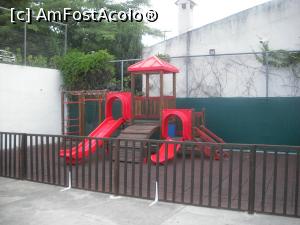 [P15] Locul de joaca pentru cei mici, in apropierea parcarii.  » foto by RossoNerro
 - 
<span class="allrVoted glyphicon glyphicon-heart hidden" id="av832544"></span>
<a class="m-l-10 hidden" id="sv832544" onclick="voting_Foto_DelVot(,832544,890)" role="button">șterge vot <span class="glyphicon glyphicon-remove"></span></a>
<a id="v9832544" class=" c-red"  onclick="voting_Foto_SetVot(832544)" role="button"><span class="glyphicon glyphicon-heart-empty"></span> <b>LIKE</b> = Votează poza</a> <img class="hidden"  id="f832544W9" src="/imagini/loader.gif" border="0" /><span class="AjErrMes hidden" id="e832544ErM"></span>