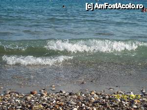 [P26] pietrele de la intrare in mare dar dupa 15m era nisip si adincimea in jur de 1,5m » foto by nelu73
 - 
<span class="allrVoted glyphicon glyphicon-heart hidden" id="av435717"></span>
<a class="m-l-10 hidden" id="sv435717" onclick="voting_Foto_DelVot(,435717,890)" role="button">șterge vot <span class="glyphicon glyphicon-remove"></span></a>
<a id="v9435717" class=" c-red"  onclick="voting_Foto_SetVot(435717)" role="button"><span class="glyphicon glyphicon-heart-empty"></span> <b>LIKE</b> = Votează poza</a> <img class="hidden"  id="f435717W9" src="/imagini/loader.gif" border="0" /><span class="AjErrMes hidden" id="e435717ErM"></span>