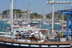[P13] Portul / marina... cu ambarcatiunile de rigoare » foto by RossoNerro
 - 
<span class="allrVoted glyphicon glyphicon-heart hidden" id="av542191"></span>
<a class="m-l-10 hidden" id="sv542191" onclick="voting_Foto_DelVot(,542191,894)" role="button">șterge vot <span class="glyphicon glyphicon-remove"></span></a>
<a id="v9542191" class=" c-red"  onclick="voting_Foto_SetVot(542191)" role="button"><span class="glyphicon glyphicon-heart-empty"></span> <b>LIKE</b> = Votează poza</a> <img class="hidden"  id="f542191W9" src="/imagini/loader.gif" border="0" /><span class="AjErrMes hidden" id="e542191ErM"></span>