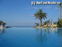 [P10x] piscina superioara hotel Roca Nivaria » foto by buburuzica
 - 
<span class="allrVoted glyphicon glyphicon-heart hidden" id="av1798"></span>
<a class="m-l-10 hidden" id="sv1798" onclick="voting_Foto_DelVot(,1798,899)" role="button">șterge vot <span class="glyphicon glyphicon-remove"></span></a>
<a id="v91798" class=" c-red"  onclick="voting_Foto_SetVot(1798)" role="button"><span class="glyphicon glyphicon-heart-empty"></span> <b>LIKE</b> = Votează poza</a> <img class="hidden"  id="f1798W9" src="/imagini/loader.gif" border="0" /><span class="AjErrMes hidden" id="e1798ErM"></span>
