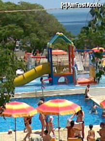 [P05] Kaliakra Superior - piscina și piscina pentru copii » foto by nicole33
 - 
<span class="allrVoted glyphicon glyphicon-heart hidden" id="av285433"></span>
<a class="m-l-10 hidden" id="sv285433" onclick="voting_Foto_DelVot(,285433,920)" role="button">șterge vot <span class="glyphicon glyphicon-remove"></span></a>
<a id="v9285433" class=" c-red"  onclick="voting_Foto_SetVot(285433)" role="button"><span class="glyphicon glyphicon-heart-empty"></span> <b>LIKE</b> = Votează poza</a> <img class="hidden"  id="f285433W9" src="/imagini/loader.gif" border="0" /><span class="AjErrMes hidden" id="e285433ErM"></span>