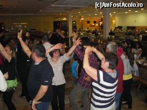 [P02] Dans, voie buna pacat ca au fost doar 3 nopti » foto by fanespoitorul
 - 
<span class="allrVoted glyphicon glyphicon-heart hidden" id="av505273"></span>
<a class="m-l-10 hidden" id="sv505273" onclick="voting_Foto_DelVot(,505273,920)" role="button">șterge vot <span class="glyphicon glyphicon-remove"></span></a>
<a id="v9505273" class=" c-red"  onclick="voting_Foto_SetVot(505273)" role="button"><span class="glyphicon glyphicon-heart-empty"></span> <b>LIKE</b> = Votează poza</a> <img class="hidden"  id="f505273W9" src="/imagini/loader.gif" border="0" /><span class="AjErrMes hidden" id="e505273ErM"></span>