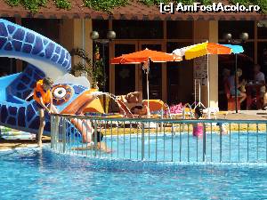 [P01] Piscina - bucuria copiilor » foto by gascone05spr
 - 
<span class="allrVoted glyphicon glyphicon-heart hidden" id="av610903"></span>
<a class="m-l-10 hidden" id="sv610903" onclick="voting_Foto_DelVot(,610903,921)" role="button">șterge vot <span class="glyphicon glyphicon-remove"></span></a>
<a id="v9610903" class=" c-red"  onclick="voting_Foto_SetVot(610903)" role="button"><span class="glyphicon glyphicon-heart-empty"></span> <b>LIKE</b> = Votează poza</a> <img class="hidden"  id="f610903W9" src="/imagini/loader.gif" border="0" /><span class="AjErrMes hidden" id="e610903ErM"></span>