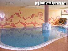 [P49] piscina interioara » foto by neagugaby
 - 
<span class="allrVoted glyphicon glyphicon-heart hidden" id="av110445"></span>
<a class="m-l-10 hidden" id="sv110445" onclick="voting_Foto_DelVot(,110445,921)" role="button">șterge vot <span class="glyphicon glyphicon-remove"></span></a>
<a id="v9110445" class=" c-red"  onclick="voting_Foto_SetVot(110445)" role="button"><span class="glyphicon glyphicon-heart-empty"></span> <b>LIKE</b> = Votează poza</a> <img class="hidden"  id="f110445W9" src="/imagini/loader.gif" border="0" /><span class="AjErrMes hidden" id="e110445ErM"></span>