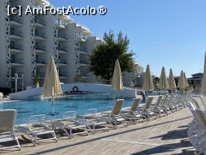 [P13] Maritim Amelia 5* Albena - piscina comună » foto by nicole33
 - 
<span class="allrVoted glyphicon glyphicon-heart hidden" id="av1411571"></span>
<a class="m-l-10 hidden" id="sv1411571" onclick="voting_Foto_DelVot(,1411571,927)" role="button">șterge vot <span class="glyphicon glyphicon-remove"></span></a>
<a id="v91411571" class=" c-red"  onclick="voting_Foto_SetVot(1411571)" role="button"><span class="glyphicon glyphicon-heart-empty"></span> <b>LIKE</b> = Votează poza</a> <img class="hidden"  id="f1411571W9" src="/imagini/loader.gif" border="0" /><span class="AjErrMes hidden" id="e1411571ErM"></span>