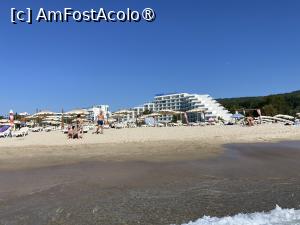 [P09] Maritim Amelia 5* Albena - plaja şi cele două hoteluri Maritim » foto by nicole33
 - 
<span class="allrVoted glyphicon glyphicon-heart hidden" id="av1411567"></span>
<a class="m-l-10 hidden" id="sv1411567" onclick="voting_Foto_DelVot(,1411567,927)" role="button">șterge vot <span class="glyphicon glyphicon-remove"></span></a>
<a id="v91411567" class=" c-red"  onclick="voting_Foto_SetVot(1411567)" role="button"><span class="glyphicon glyphicon-heart-empty"></span> <b>LIKE</b> = Votează poza</a> <img class="hidden"  id="f1411567W9" src="/imagini/loader.gif" border="0" /><span class="AjErrMes hidden" id="e1411567ErM"></span>