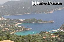 [P14] a se observa pe lateralul 'inimioarei' hotelul Akrotiri - locatie superba (in centrul pozei, usor stanga) » foto by crisa_craciun
 - 
<span class="allrVoted glyphicon glyphicon-heart hidden" id="av181406"></span>
<a class="m-l-10 hidden" id="sv181406" onclick="voting_Foto_DelVot(,181406,929)" role="button">șterge vot <span class="glyphicon glyphicon-remove"></span></a>
<a id="v9181406" class=" c-red"  onclick="voting_Foto_SetVot(181406)" role="button"><span class="glyphicon glyphicon-heart-empty"></span> <b>LIKE</b> = Votează poza</a> <img class="hidden"  id="f181406W9" src="/imagini/loader.gif" border="0" /><span class="AjErrMes hidden" id="e181406ErM"></span>