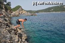 [P08] plaja privata, cu stanci, un loc superb » foto by crisa_craciun
 - 
<span class="allrVoted glyphicon glyphicon-heart hidden" id="av181398"></span>
<a class="m-l-10 hidden" id="sv181398" onclick="voting_Foto_DelVot(,181398,929)" role="button">șterge vot <span class="glyphicon glyphicon-remove"></span></a>
<a id="v9181398" class=" c-red"  onclick="voting_Foto_SetVot(181398)" role="button"><span class="glyphicon glyphicon-heart-empty"></span> <b>LIKE</b> = Votează poza</a> <img class="hidden"  id="f181398W9" src="/imagini/loader.gif" border="0" /><span class="AjErrMes hidden" id="e181398ErM"></span>