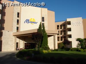 [P12] intrarea in hotel » foto by ceasornicarul
 - 
<span class="allrVoted glyphicon glyphicon-heart hidden" id="av999283"></span>
<a class="m-l-10 hidden" id="sv999283" onclick="voting_Foto_DelVot(,999283,935)" role="button">șterge vot <span class="glyphicon glyphicon-remove"></span></a>
<a id="v9999283" class=" c-red"  onclick="voting_Foto_SetVot(999283)" role="button"><span class="glyphicon glyphicon-heart-empty"></span> <b>LIKE</b> = Votează poza</a> <img class="hidden"  id="f999283W9" src="/imagini/loader.gif" border="0" /><span class="AjErrMes hidden" id="e999283ErM"></span>