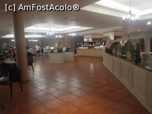 [P09] Restaurant spațios » foto by krisztike
 - 
<span class="allrVoted glyphicon glyphicon-heart hidden" id="av1178482"></span>
<a class="m-l-10 hidden" id="sv1178482" onclick="voting_Foto_DelVot(,1178482,935)" role="button">șterge vot <span class="glyphicon glyphicon-remove"></span></a>
<a id="v91178482" class=" c-red"  onclick="voting_Foto_SetVot(1178482)" role="button"><span class="glyphicon glyphicon-heart-empty"></span> <b>LIKE</b> = Votează poza</a> <img class="hidden"  id="f1178482W9" src="/imagini/loader.gif" border="0" /><span class="AjErrMes hidden" id="e1178482ErM"></span>