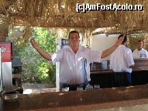 [P20] barmanul de la barul de pe plaje, foarte amabil » foto by CONCEDIU
 - 
<span class="allrVoted glyphicon glyphicon-heart hidden" id="av317627"></span>
<a class="m-l-10 hidden" id="sv317627" onclick="voting_Foto_DelVot(,317627,938)" role="button">șterge vot <span class="glyphicon glyphicon-remove"></span></a>
<a id="v9317627" class=" c-red"  onclick="voting_Foto_SetVot(317627)" role="button"><span class="glyphicon glyphicon-heart-empty"></span> <b>LIKE</b> = Votează poza</a> <img class="hidden"  id="f317627W9" src="/imagini/loader.gif" border="0" /><span class="AjErrMes hidden" id="e317627ErM"></span>