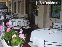 [P21] Terasa exterioara a restaurantului cu specific italian. » foto by arcu71
 - 
<span class="allrVoted glyphicon glyphicon-heart hidden" id="av182716"></span>
<a class="m-l-10 hidden" id="sv182716" onclick="voting_Foto_DelVot(,182716,947)" role="button">șterge vot <span class="glyphicon glyphicon-remove"></span></a>
<a id="v9182716" class=" c-red"  onclick="voting_Foto_SetVot(182716)" role="button"><span class="glyphicon glyphicon-heart-empty"></span> <b>LIKE</b> = Votează poza</a> <img class="hidden"  id="f182716W9" src="/imagini/loader.gif" border="0" /><span class="AjErrMes hidden" id="e182716ErM"></span>