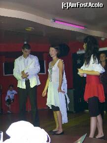 [P35] Hotel Grifid Arabella - alt show (despre Falco); cel cu 'bebelul' în braţe este chiar Ivo, '<i>animation team manager</i>'-ul lor! » foto by Dragoș_MD
 - 
<span class="allrVoted glyphicon glyphicon-heart hidden" id="av132563"></span>
<a class="m-l-10 hidden" id="sv132563" onclick="voting_Foto_DelVot(,132563,947)" role="button">șterge vot <span class="glyphicon glyphicon-remove"></span></a>
<a id="v9132563" class=" c-red"  onclick="voting_Foto_SetVot(132563)" role="button"><span class="glyphicon glyphicon-heart-empty"></span> <b>LIKE</b> = Votează poza</a> <img class="hidden"  id="f132563W9" src="/imagini/loader.gif" border="0" /><span class="AjErrMes hidden" id="e132563ErM"></span>