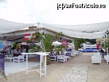 [P17] si luxul se plateste: 5 leva o bere.Parca seamana cu Mamaia! » foto by geni
 - 
<span class="allrVoted glyphicon glyphicon-heart hidden" id="av99241"></span>
<a class="m-l-10 hidden" id="sv99241" onclick="voting_Foto_DelVot(,99241,947)" role="button">șterge vot <span class="glyphicon glyphicon-remove"></span></a>
<a id="v999241" class=" c-red"  onclick="voting_Foto_SetVot(99241)" role="button"><span class="glyphicon glyphicon-heart-empty"></span> <b>LIKE</b> = Votează poza</a> <img class="hidden"  id="f99241W9" src="/imagini/loader.gif" border="0" /><span class="AjErrMes hidden" id="e99241ErM"></span>