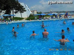 [P37] gimnastica in apa » foto by AURICULUM
 - 
<span class="allrVoted glyphicon glyphicon-heart hidden" id="av644157"></span>
<a class="m-l-10 hidden" id="sv644157" onclick="voting_Foto_DelVot(,644157,949)" role="button">șterge vot <span class="glyphicon glyphicon-remove"></span></a>
<a id="v9644157" class=" c-red"  onclick="voting_Foto_SetVot(644157)" role="button"><span class="glyphicon glyphicon-heart-empty"></span> <b>LIKE</b> = Votează poza</a> <img class="hidden"  id="f644157W9" src="/imagini/loader.gif" border="0" /><span class="AjErrMes hidden" id="e644157ErM"></span>