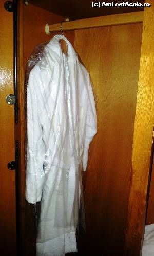 [P25] Hotel Korona Sighisoara » foto by mirmicu
 - 
<span class="allrVoted glyphicon glyphicon-heart hidden" id="av616928"></span>
<a class="m-l-10 hidden" id="sv616928" onclick="voting_Foto_DelVot(,616928,953)" role="button">șterge vot <span class="glyphicon glyphicon-remove"></span></a>
<a id="v9616928" class=" c-red"  onclick="voting_Foto_SetVot(616928)" role="button"><span class="glyphicon glyphicon-heart-empty"></span> <b>LIKE</b> = Votează poza</a> <img class="hidden"  id="f616928W9" src="/imagini/loader.gif" border="0" /><span class="AjErrMes hidden" id="e616928ErM"></span>