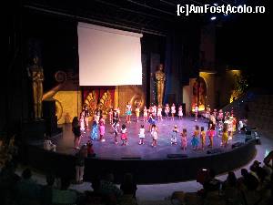 [P24] inaintea spectacolului de seara _ kids show » foto by jimmybitza*
 - 
<span class="allrVoted glyphicon glyphicon-heart hidden" id="av602449"></span>
<a class="m-l-10 hidden" id="sv602449" onclick="voting_Foto_DelVot(,602449,96)" role="button">șterge vot <span class="glyphicon glyphicon-remove"></span></a>
<a id="v9602449" class=" c-red"  onclick="voting_Foto_SetVot(602449)" role="button"><span class="glyphicon glyphicon-heart-empty"></span> <b>LIKE</b> = Votează poza</a> <img class="hidden"  id="f602449W9" src="/imagini/loader.gif" border="0" /><span class="AjErrMes hidden" id="e602449ErM"></span>