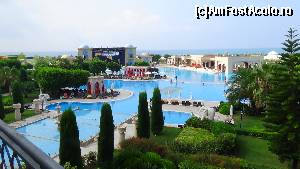 [P03] piscinele vazute de sus » foto by elenaadina
 - 
<span class="allrVoted glyphicon glyphicon-heart hidden" id="av599824"></span>
<a class="m-l-10 hidden" id="sv599824" onclick="voting_Foto_DelVot(,599824,96)" role="button">șterge vot <span class="glyphicon glyphicon-remove"></span></a>
<a id="v9599824" class=" c-red"  onclick="voting_Foto_SetVot(599824)" role="button"><span class="glyphicon glyphicon-heart-empty"></span> <b>LIKE</b> = Votează poza</a> <img class="hidden"  id="f599824W9" src="/imagini/loader.gif" border="0" /><span class="AjErrMes hidden" id="e599824ErM"></span>