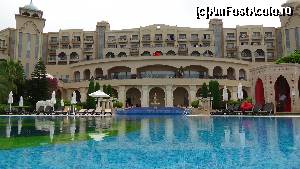 [P06] piscina fiind mare aveam pe unde ma plimba cu camera foto » foto by elenaadina
 - 
<span class="allrVoted glyphicon glyphicon-heart hidden" id="av599827"></span>
<a class="m-l-10 hidden" id="sv599827" onclick="voting_Foto_DelVot(,599827,96)" role="button">șterge vot <span class="glyphicon glyphicon-remove"></span></a>
<a id="v9599827" class=" c-red"  onclick="voting_Foto_SetVot(599827)" role="button"><span class="glyphicon glyphicon-heart-empty"></span> <b>LIKE</b> = Votează poza</a> <img class="hidden"  id="f599827W9" src="/imagini/loader.gif" border="0" /><span class="AjErrMes hidden" id="e599827ErM"></span>