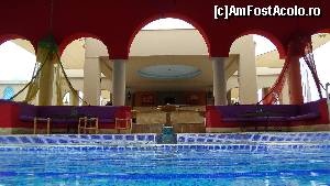 [P08] poza cea mai draga, Serbet bar, din piscina » foto by elenaadina
 - 
<span class="allrVoted glyphicon glyphicon-heart hidden" id="av599829"></span>
<a class="m-l-10 hidden" id="sv599829" onclick="voting_Foto_DelVot(,599829,96)" role="button">șterge vot <span class="glyphicon glyphicon-remove"></span></a>
<a id="v9599829" class=" c-red"  onclick="voting_Foto_SetVot(599829)" role="button"><span class="glyphicon glyphicon-heart-empty"></span> <b>LIKE</b> = Votează poza</a> <img class="hidden"  id="f599829W9" src="/imagini/loader.gif" border="0" /><span class="AjErrMes hidden" id="e599829ErM"></span>