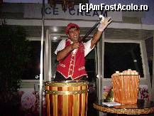 [P03] ritualul inghetatei este unul plin de umor: THE ICE MAN incanta publicul cu show-ul lui, iar la final te alegi si cu premiul dulce si bun » foto by bigMAMA
 - 
<span class="allrVoted glyphicon glyphicon-heart hidden" id="av64280"></span>
<a class="m-l-10 hidden" id="sv64280" onclick="voting_Foto_DelVot(,64280,97)" role="button">șterge vot <span class="glyphicon glyphicon-remove"></span></a>
<a id="v964280" class=" c-red"  onclick="voting_Foto_SetVot(64280)" role="button"><span class="glyphicon glyphicon-heart-empty"></span> <b>LIKE</b> = Votează poza</a> <img class="hidden"  id="f64280W9" src="/imagini/loader.gif" border="0" /><span class="AjErrMes hidden" id="e64280ErM"></span>