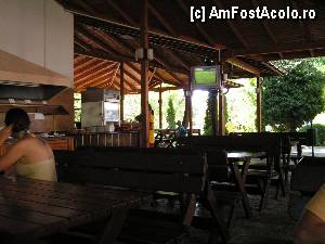 [P62] Snack bar » foto by ionescunic
 - 
<span class="allrVoted glyphicon glyphicon-heart hidden" id="av359614"></span>
<a class="m-l-10 hidden" id="sv359614" onclick="voting_Foto_DelVot(,359614,976)" role="button">șterge vot <span class="glyphicon glyphicon-remove"></span></a>
<a id="v9359614" class=" c-red"  onclick="voting_Foto_SetVot(359614)" role="button"><span class="glyphicon glyphicon-heart-empty"></span> <b>LIKE</b> = Votează poza</a> <img class="hidden"  id="f359614W9" src="/imagini/loader.gif" border="0" /><span class="AjErrMes hidden" id="e359614ErM"></span>