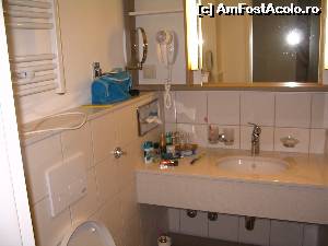 [P01] PArtial baie cu oglinda, foen si calorifer electric pentru persoane delicate la frig » foto by raduluigi
 - 
<span class="allrVoted glyphicon glyphicon-heart hidden" id="av609595"></span>
<a class="m-l-10 hidden" id="sv609595" onclick="voting_Foto_DelVot(,609595,976)" role="button">șterge vot <span class="glyphicon glyphicon-remove"></span></a>
<a id="v9609595" class=" c-red"  onclick="voting_Foto_SetVot(609595)" role="button"><span class="glyphicon glyphicon-heart-empty"></span> <b>LIKE</b> = Votează poza</a> <img class="hidden"  id="f609595W9" src="/imagini/loader.gif" border="0" /><span class="AjErrMes hidden" id="e609595ErM"></span>