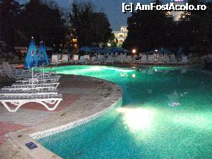 [P30] piscina seara » foto by adiso8
 - 
<span class="allrVoted glyphicon glyphicon-heart hidden" id="av342578"></span>
<a class="m-l-10 hidden" id="sv342578" onclick="voting_Foto_DelVot(,342578,979)" role="button">șterge vot <span class="glyphicon glyphicon-remove"></span></a>
<a id="v9342578" class=" c-red"  onclick="voting_Foto_SetVot(342578)" role="button"><span class="glyphicon glyphicon-heart-empty"></span> <b>LIKE</b> = Votează poza</a> <img class="hidden"  id="f342578W9" src="/imagini/loader.gif" border="0" /><span class="AjErrMes hidden" id="e342578ErM"></span>