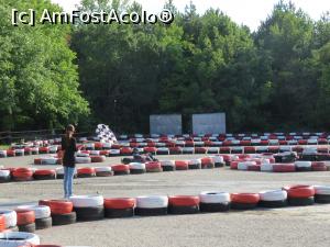 [P15] La karting!  » foto by mont
 - 
<span class="allrVoted glyphicon glyphicon-heart hidden" id="av886082"></span>
<a class="m-l-10 hidden" id="sv886082" onclick="voting_Foto_DelVot(,886082,979)" role="button">șterge vot <span class="glyphicon glyphicon-remove"></span></a>
<a id="v9886082" class=" c-red"  onclick="voting_Foto_SetVot(886082)" role="button"><span class="glyphicon glyphicon-heart-empty"></span> <b>LIKE</b> = Votează poza</a> <img class="hidden"  id="f886082W9" src="/imagini/loader.gif" border="0" /><span class="AjErrMes hidden" id="e886082ErM"></span>
