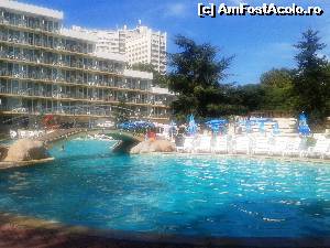 [P03] hotelul si piscina. pe fundal hotelul Dobrogea » foto by stefi16
 - 
<span class="allrVoted glyphicon glyphicon-heart hidden" id="av552317"></span>
<a class="m-l-10 hidden" id="sv552317" onclick="voting_Foto_DelVot(,552317,979)" role="button">șterge vot <span class="glyphicon glyphicon-remove"></span></a>
<a id="v9552317" class=" c-red"  onclick="voting_Foto_SetVot(552317)" role="button"><span class="glyphicon glyphicon-heart-empty"></span> <b>LIKE</b> = Votează poza</a> <img class="hidden"  id="f552317W9" src="/imagini/loader.gif" border="0" /><span class="AjErrMes hidden" id="e552317ErM"></span>