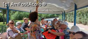 [P33] In remorca tractorasului, in drum spre plaja » foto by bullet123
 - 
<span class="allrVoted glyphicon glyphicon-heart hidden" id="av1326798"></span>
<a class="m-l-10 hidden" id="sv1326798" onclick="voting_Foto_DelVot(,1326798,99)" role="button">șterge vot <span class="glyphicon glyphicon-remove"></span></a>
<a id="v91326798" class=" c-red"  onclick="voting_Foto_SetVot(1326798)" role="button"><span class="glyphicon glyphicon-heart-empty"></span> <b>LIKE</b> = Votează poza</a> <img class="hidden"  id="f1326798W9" src="/imagini/loader.gif" border="0" /><span class="AjErrMes hidden" id="e1326798ErM"></span>
