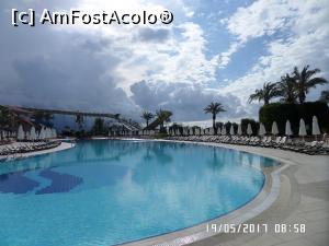 [P24] Apa piscinei era extrem de limpede » foto by Alina53
 - 
<span class="allrVoted glyphicon glyphicon-heart hidden" id="av858906"></span>
<a class="m-l-10 hidden" id="sv858906" onclick="voting_Foto_DelVot(,858906,99)" role="button">șterge vot <span class="glyphicon glyphicon-remove"></span></a>
<a id="v9858906" class=" c-red"  onclick="voting_Foto_SetVot(858906)" role="button"><span class="glyphicon glyphicon-heart-empty"></span> <b>LIKE</b> = Votează poza</a> <img class="hidden"  id="f858906W9" src="/imagini/loader.gif" border="0" /><span class="AjErrMes hidden" id="e858906ErM"></span>