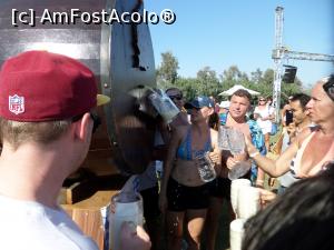 [P16] Oktoberfest - și bună a mai fost!  » foto by Alina53
 - 
<span class="allrVoted glyphicon glyphicon-heart hidden" id="av1015746"></span>
<a class="m-l-10 hidden" id="sv1015746" onclick="voting_Foto_DelVot(,1015746,99)" role="button">șterge vot <span class="glyphicon glyphicon-remove"></span></a>
<a id="v91015746" class=" c-red"  onclick="voting_Foto_SetVot(1015746)" role="button"><span class="glyphicon glyphicon-heart-empty"></span> <b>LIKE</b> = Votează poza</a> <img class="hidden"  id="f1015746W9" src="/imagini/loader.gif" border="0" /><span class="AjErrMes hidden" id="e1015746ErM"></span>